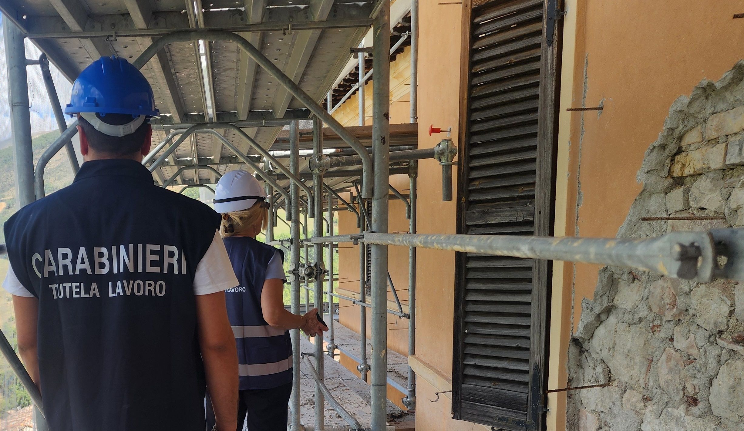 carabinieri cantiere